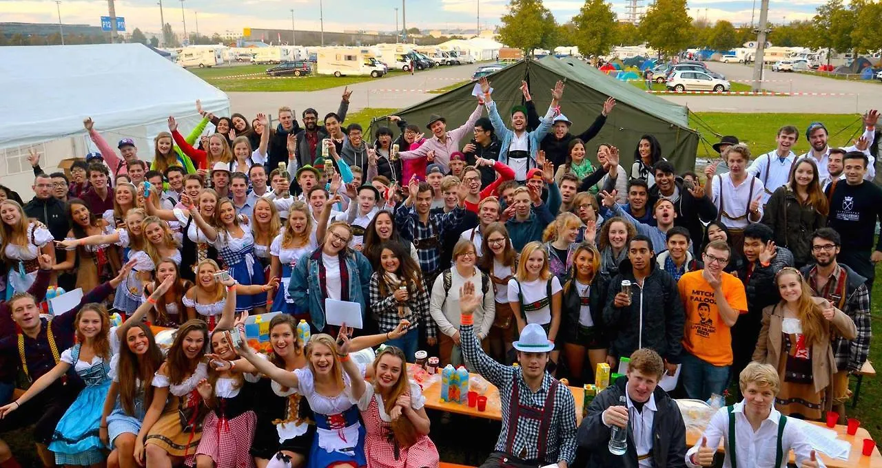 مكان تخييم فندق Festanation Oktoberfest Camp #1 ميونيخ